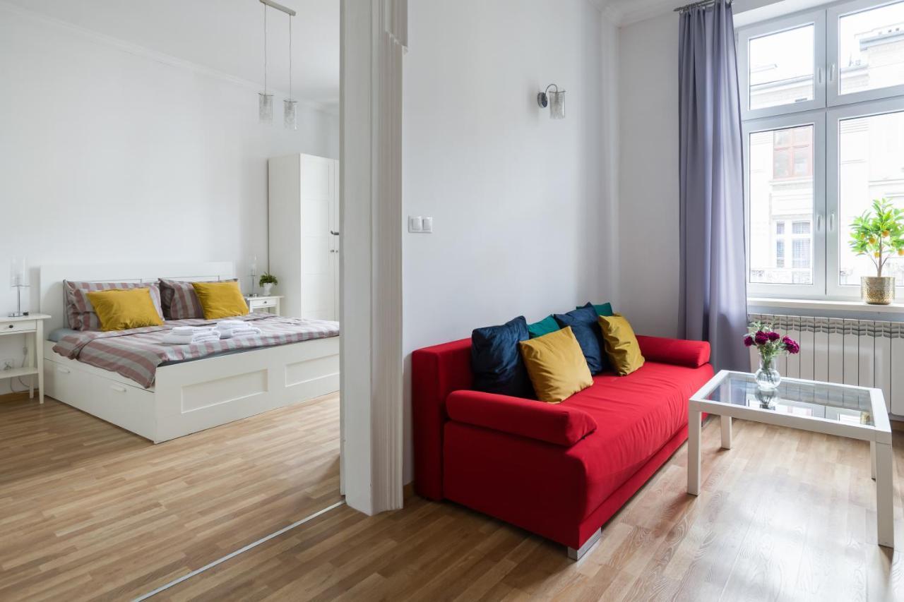 Discover Krakow Apartments - 3 Rakowicka St - Classic Apartments Near Main Station - Netflix 외부 사진