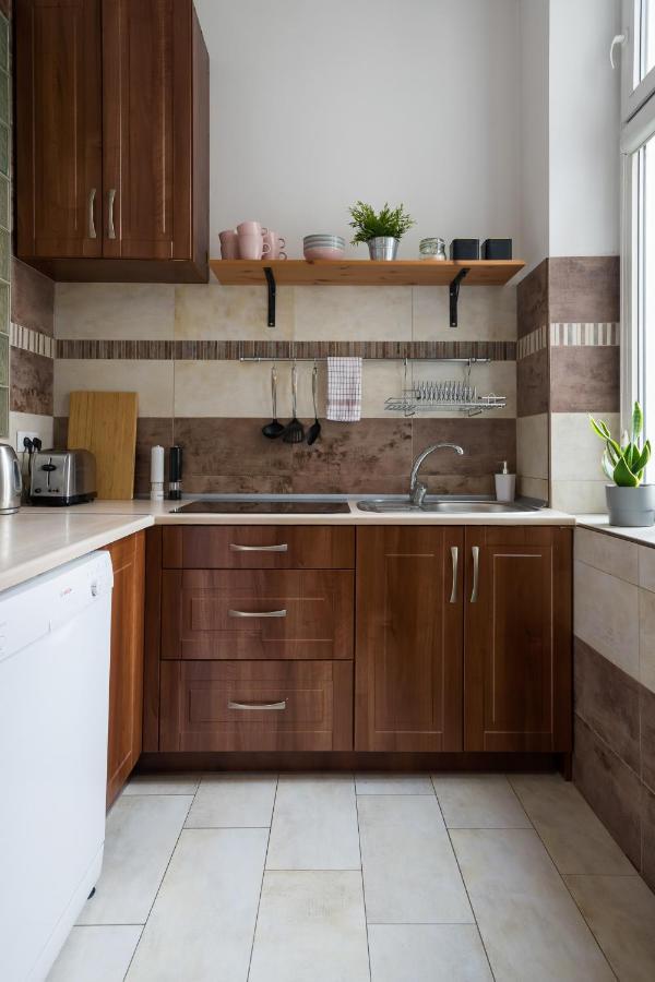 Discover Krakow Apartments - 3 Rakowicka St - Classic Apartments Near Main Station - Netflix 외부 사진