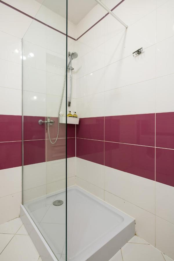 Discover Krakow Apartments - 3 Rakowicka St - Classic Apartments Near Main Station - Netflix 외부 사진