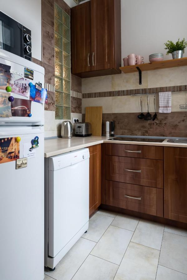 Discover Krakow Apartments - 3 Rakowicka St - Classic Apartments Near Main Station - Netflix 외부 사진