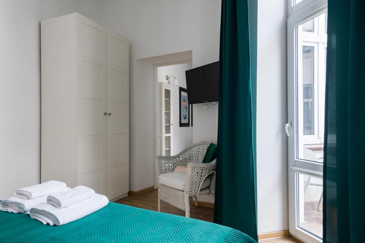 Discover Krakow Apartments - 3 Rakowicka St - Classic Apartments Near Main Station - Netflix 외부 사진